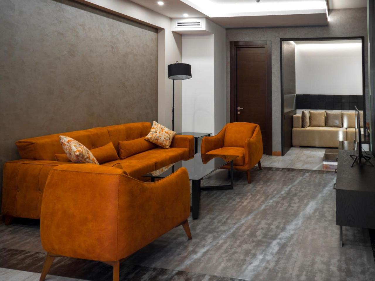 อคาบาเบียน โฮเต็ล Hotel เยเรวาน ภายนอก รูปภาพ A 3D rendering of a living room